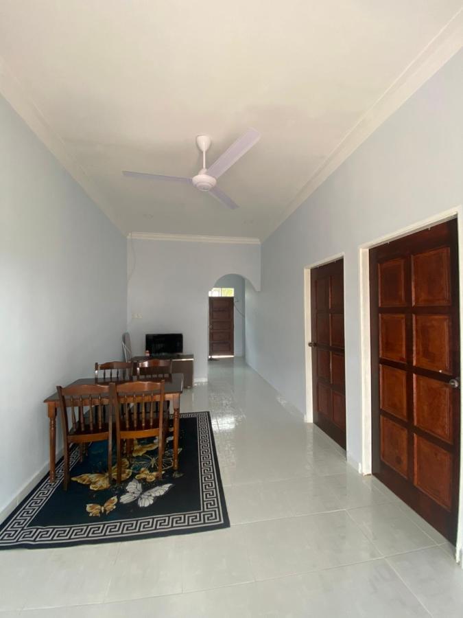 Tok Mek Homestay Setiu Exterior photo